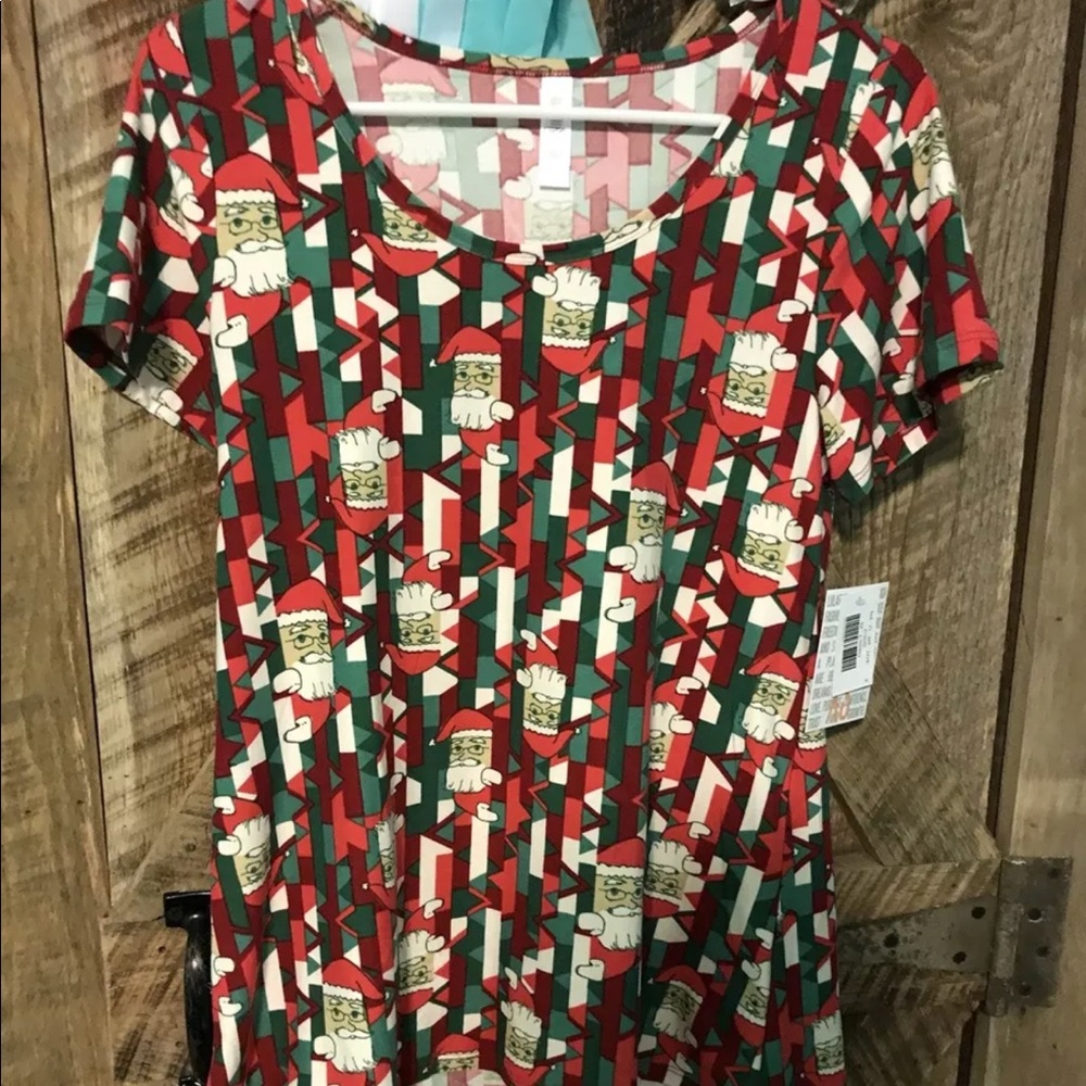 LuLaRoe Holiday 2017 Santa Classic Tee Size XS